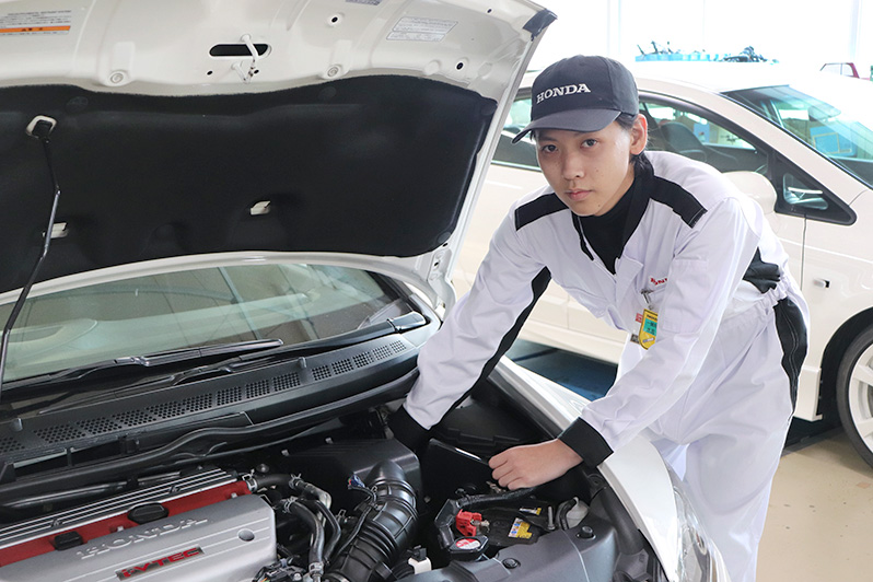 一級自動車研究開発学科（一級自動車整備士コース）　水島　瑠壱